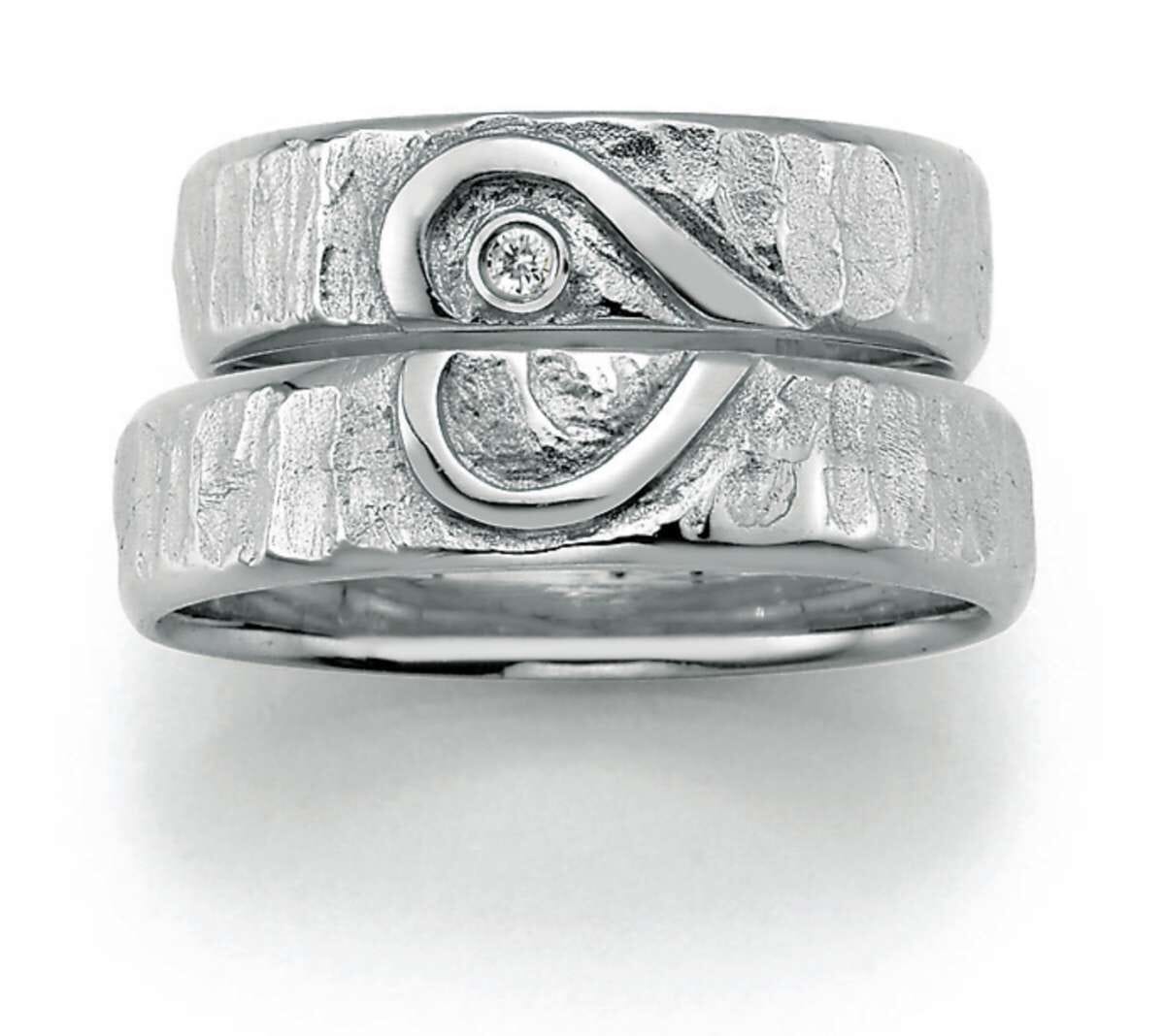 Partnerringe online kaufen Symbole der Verbundenheit | BREEDIA