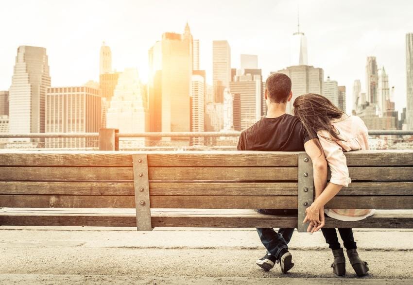 Heiratsantrag in New York - ungestörtes Paar